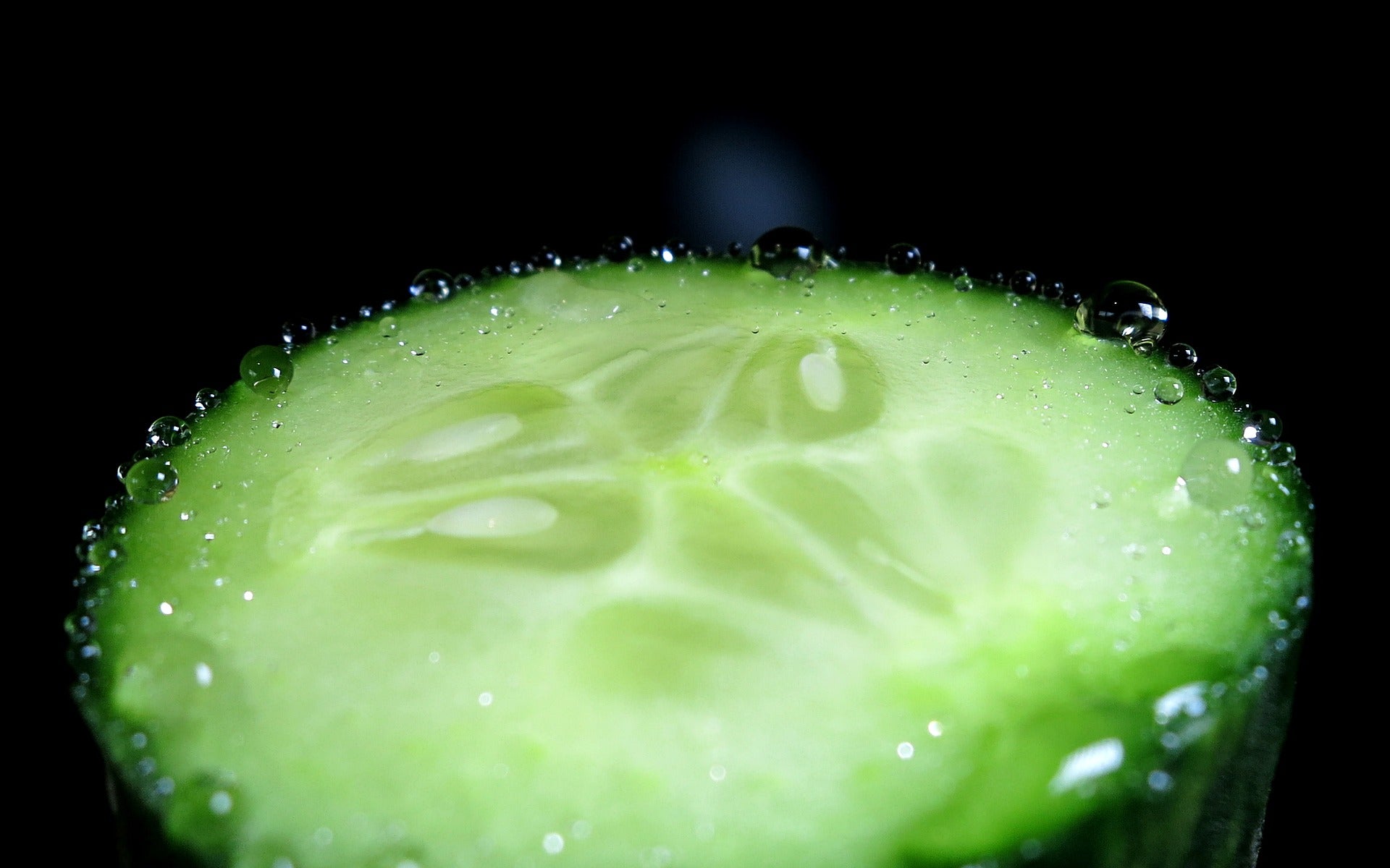 Cucumber Eye Mask for Dark Circles & Puffiness | By Robin Creations