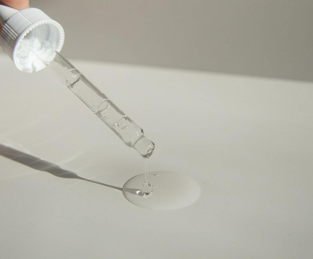The Dangers of Petroleum & Mineral Oil in Beauty Care Products